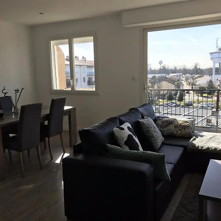 Superbe Appartement Proche Bordeaux Pied Du Tram Lormont Bagian luar foto