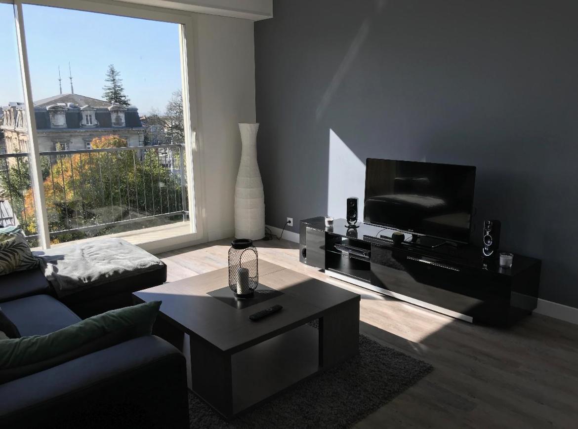 Superbe Appartement Proche Bordeaux Pied Du Tram Lormont Bagian luar foto